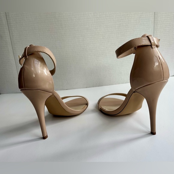 Steve Madden tan strap heels - Picture 3 of 4